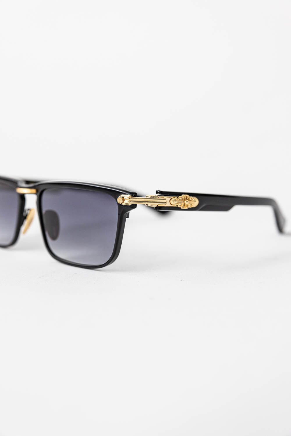 Chrome Hearts Cross Gold Sunglasses Noir
