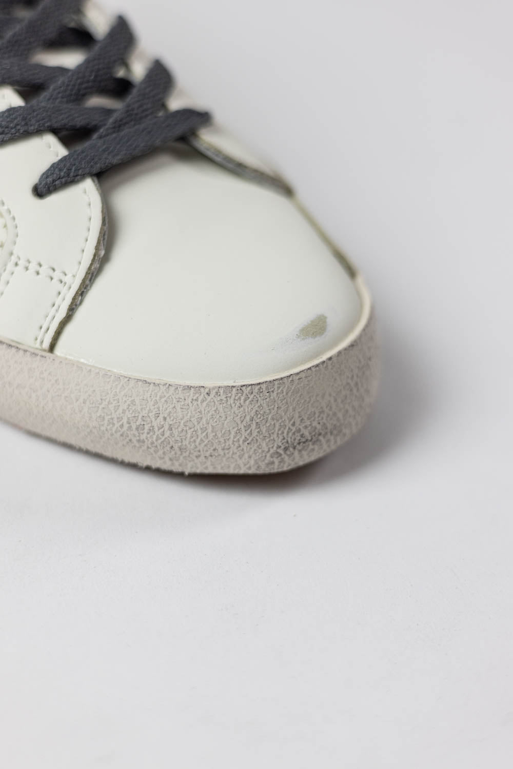 Golden Goose Super-Star Red suede star
