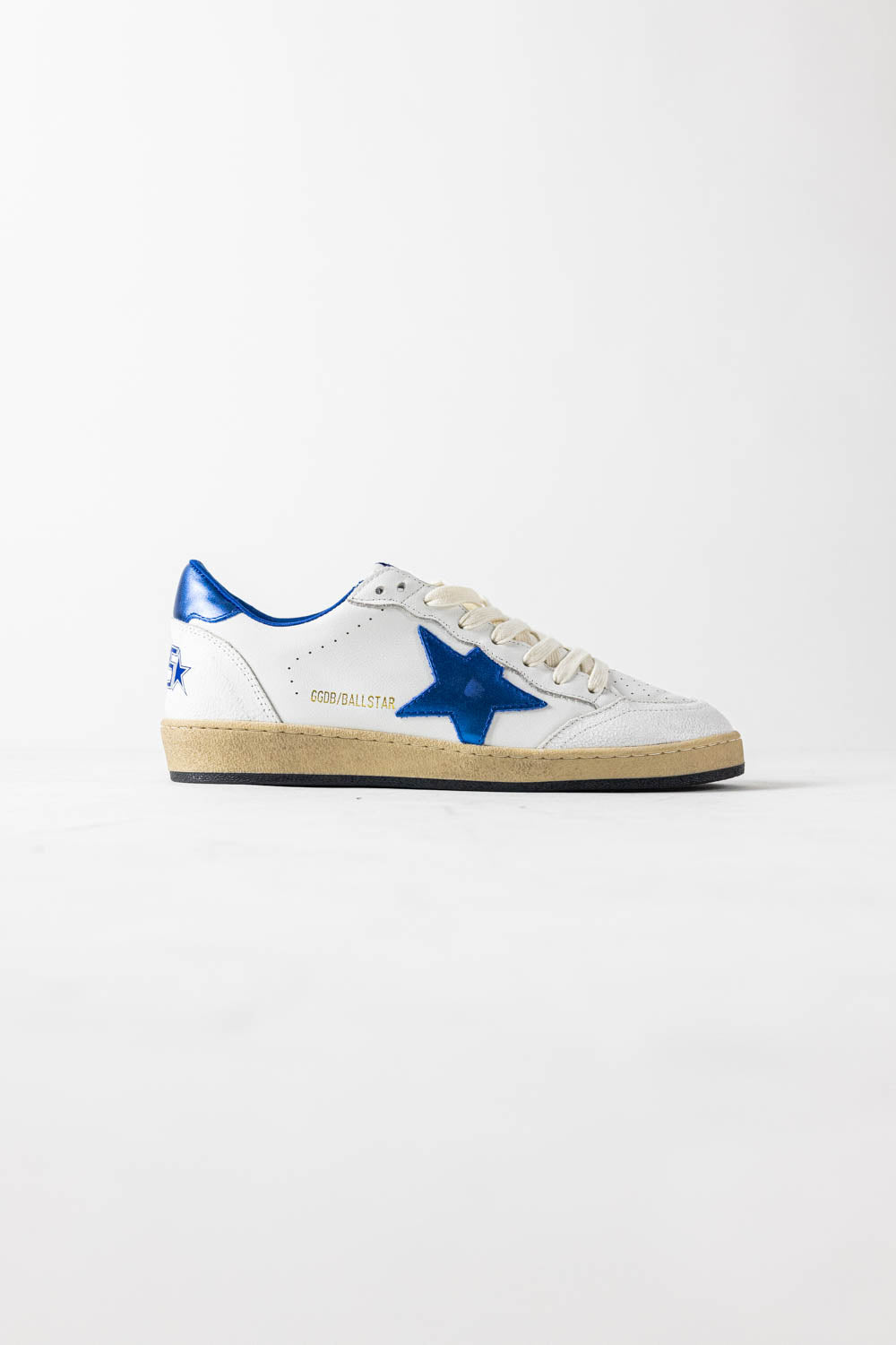 Golden Goose Ball Star in white nappa leather with a blue star and heel