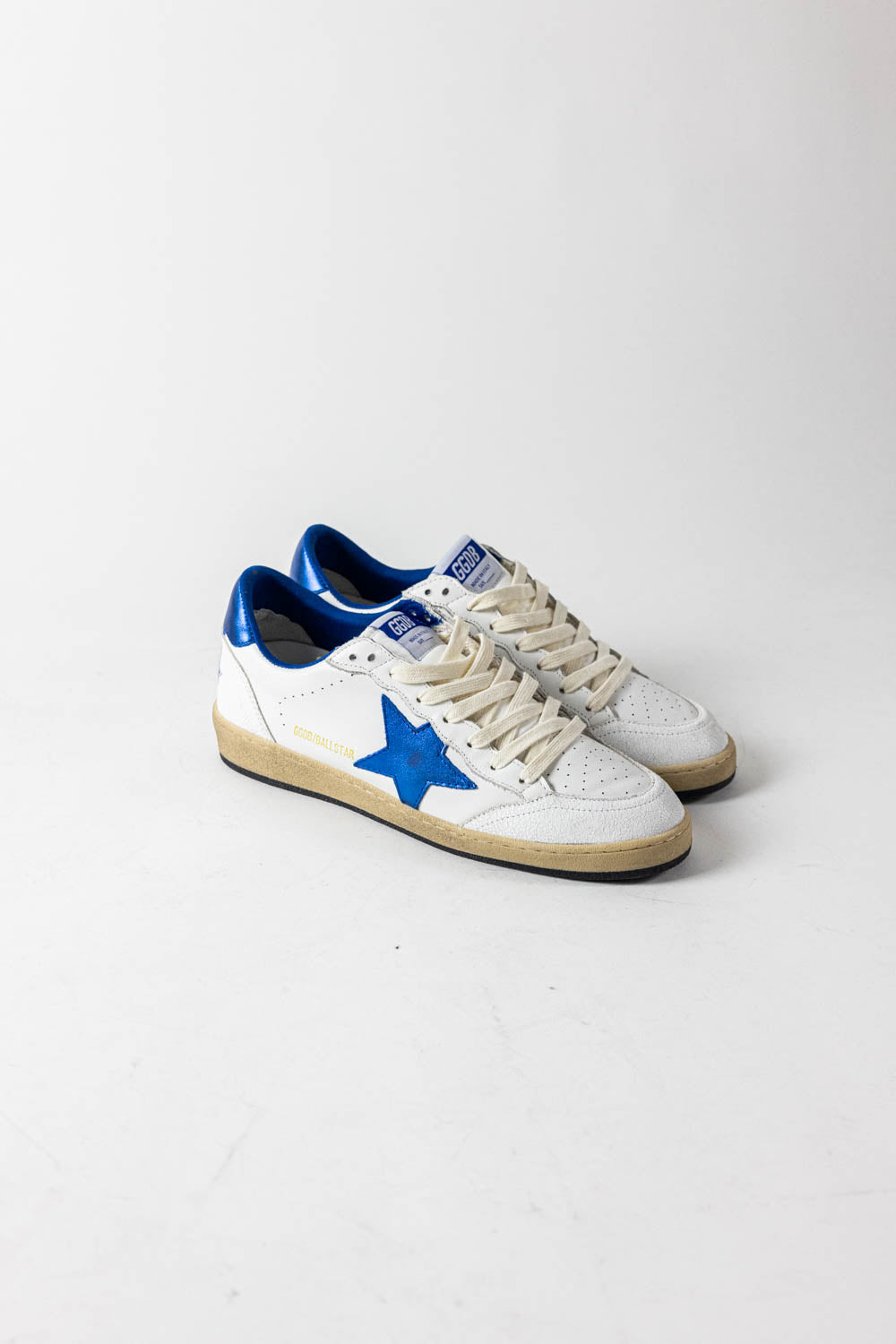 Golden Goose Ball Star in white nappa leather with a blue star and heel