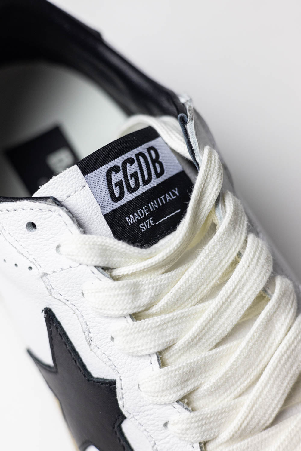 Golden Goose Ball Star Low top White/Black