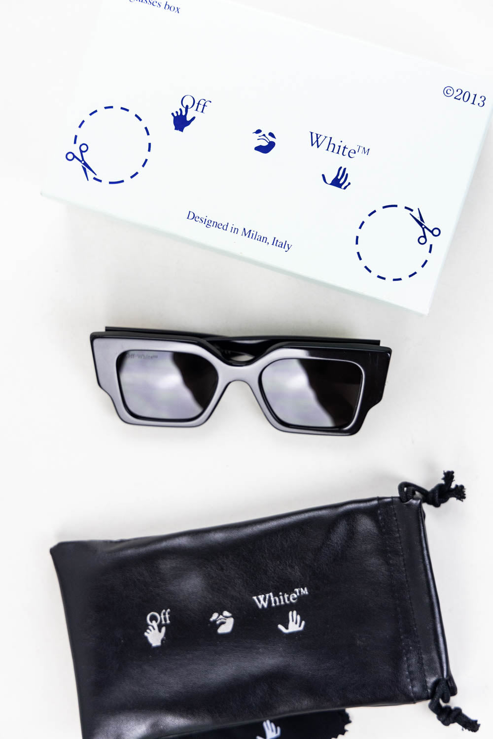OFF-WHITE Catalina Sunglasses Black / Gold