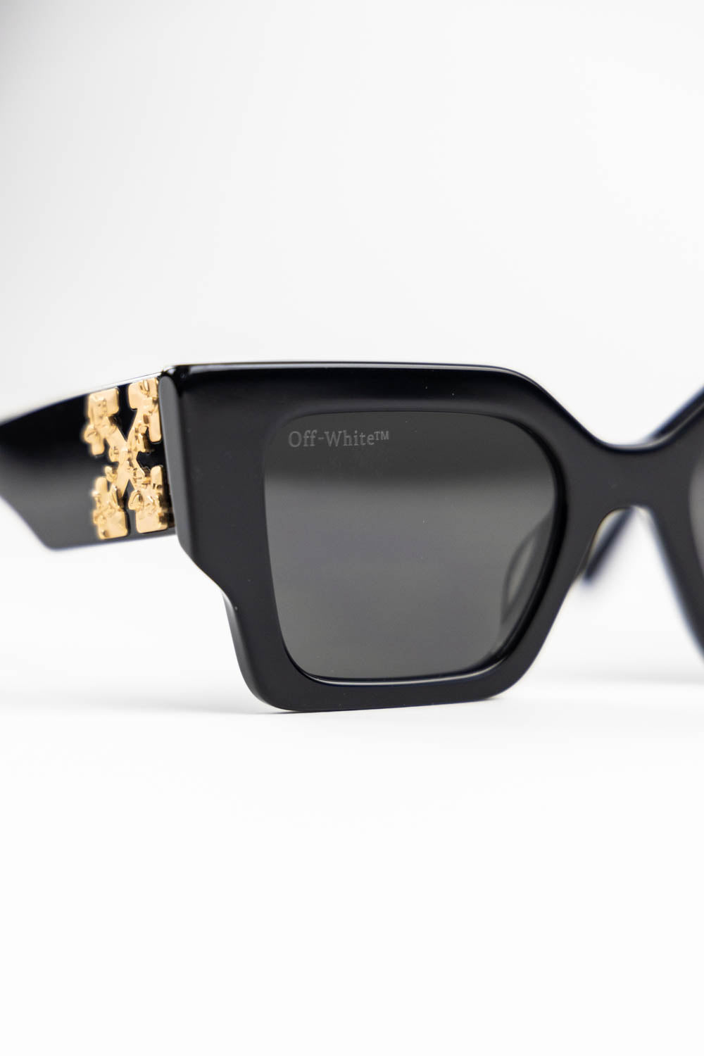 OFF-WHITE Catalina Sunglasses Black / Gold