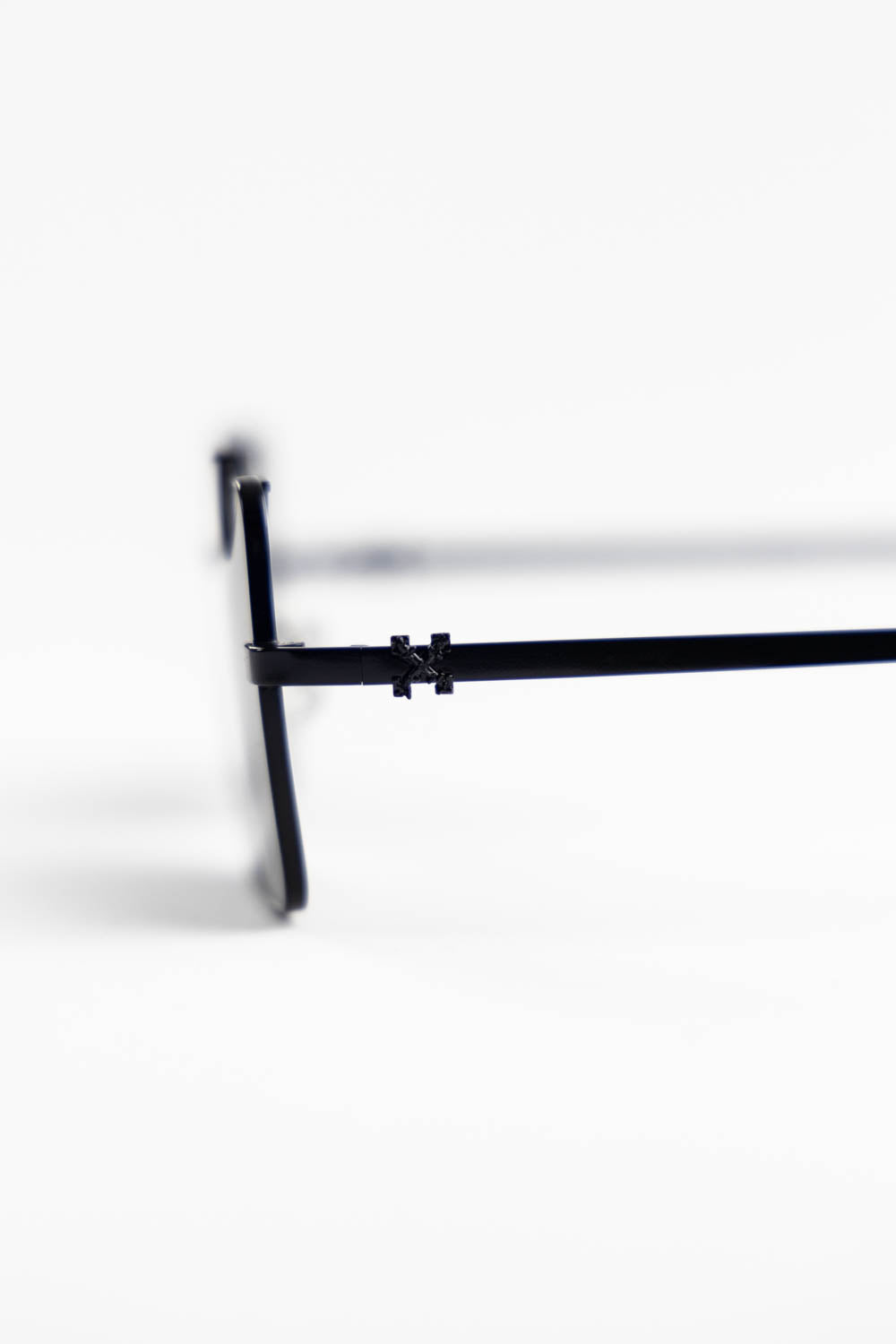 Off-White Cady cut-out rectangular-frame sunglasses Black / Black