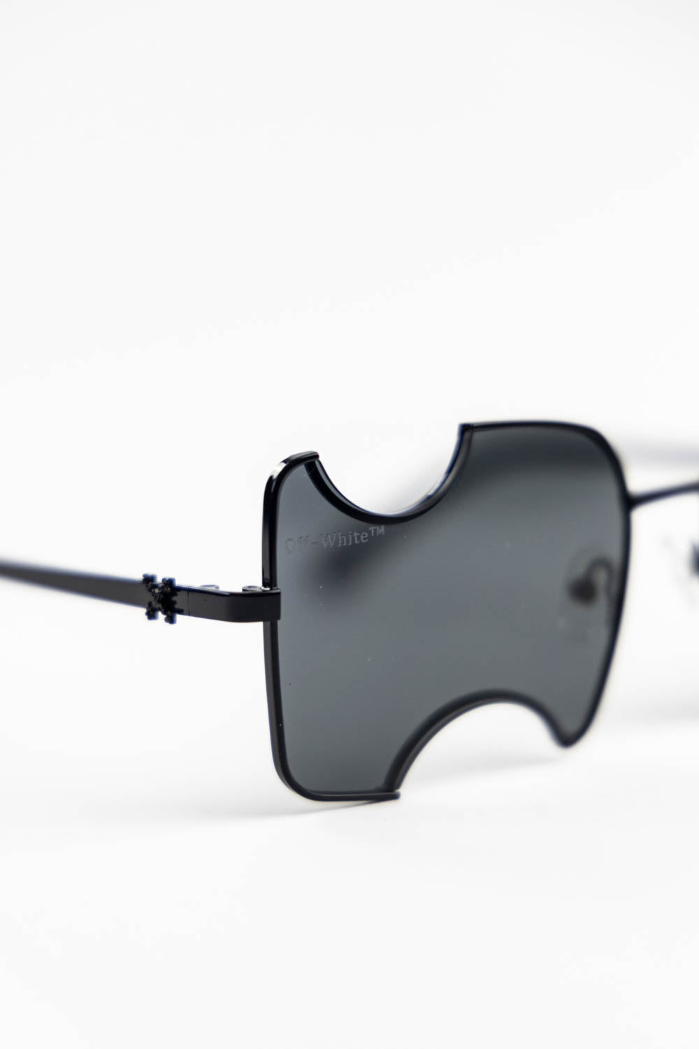 Off-White Cady cut-out rectangular-frame sunglasses Black / Black
