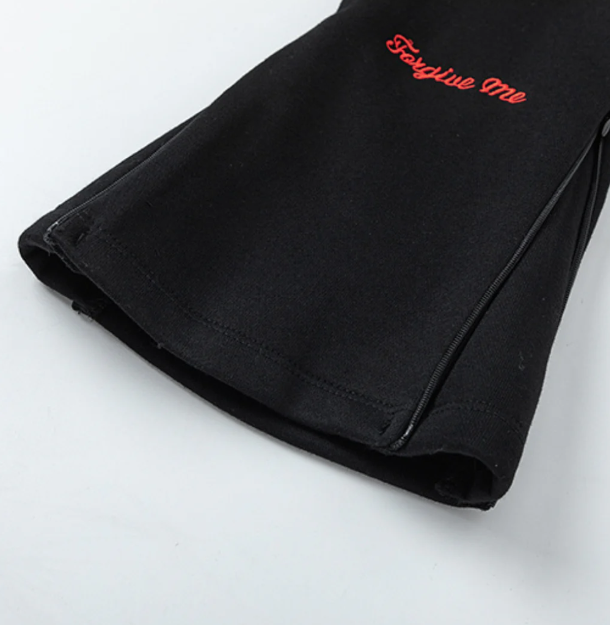 Syna World Logo Tracksuit - Black / Red