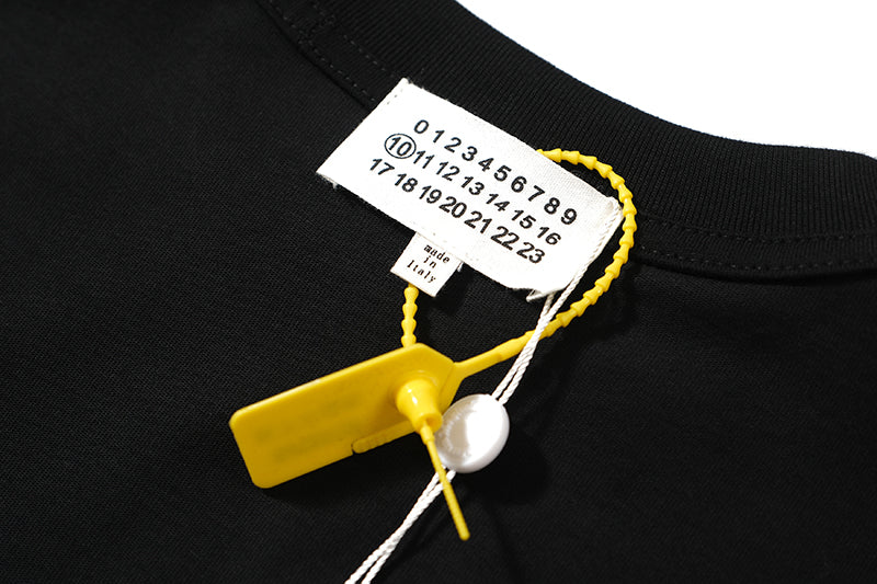 MM6 by Maison Martin Margiela T Shirt Black