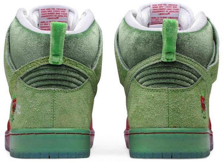 Dunk High SB 'Strawberry Cough'
