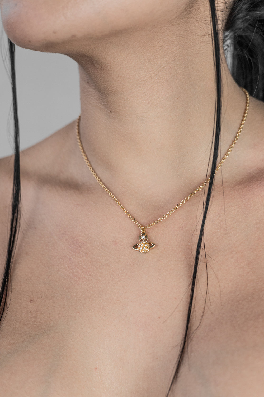 Vivienne Westwood Orb pendant necklace Gold