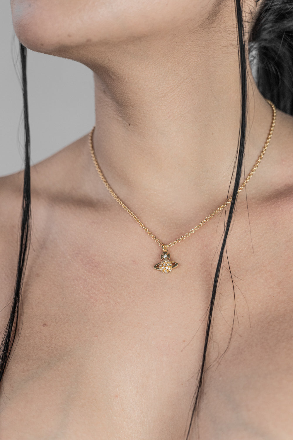 Vivienne Westwood Orb pendant necklace Gold