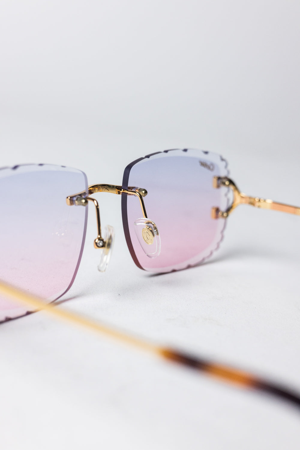 SIGNATURE C DE CARTIER SUNGLASSES / Blue/Pink