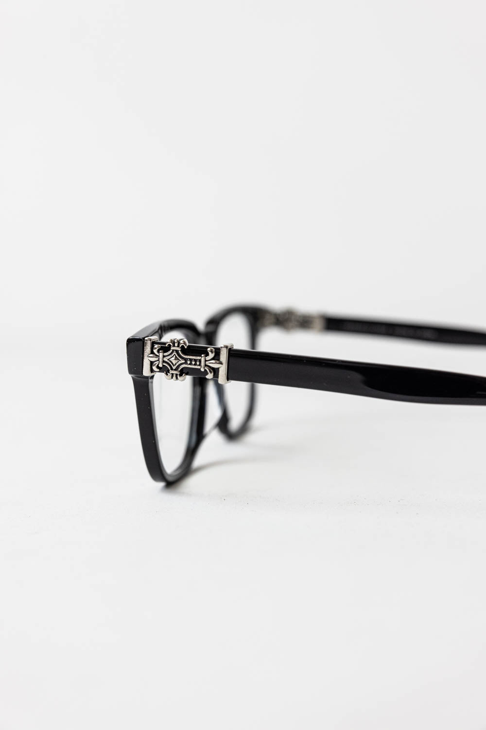 Chrome Hearts Cox Ucket Glasses Black