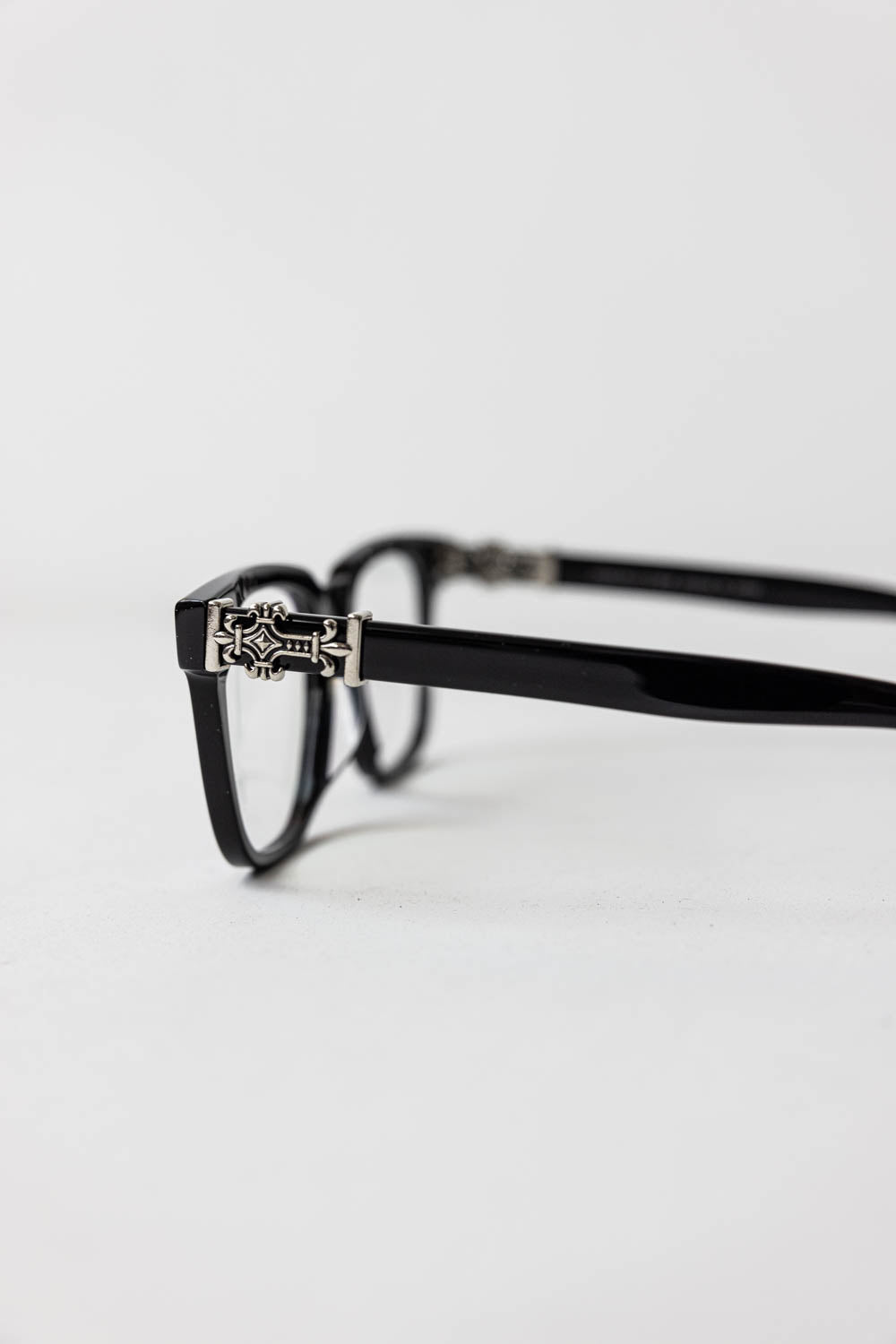 Chrome Hearts Cox Ucket Glasses Black