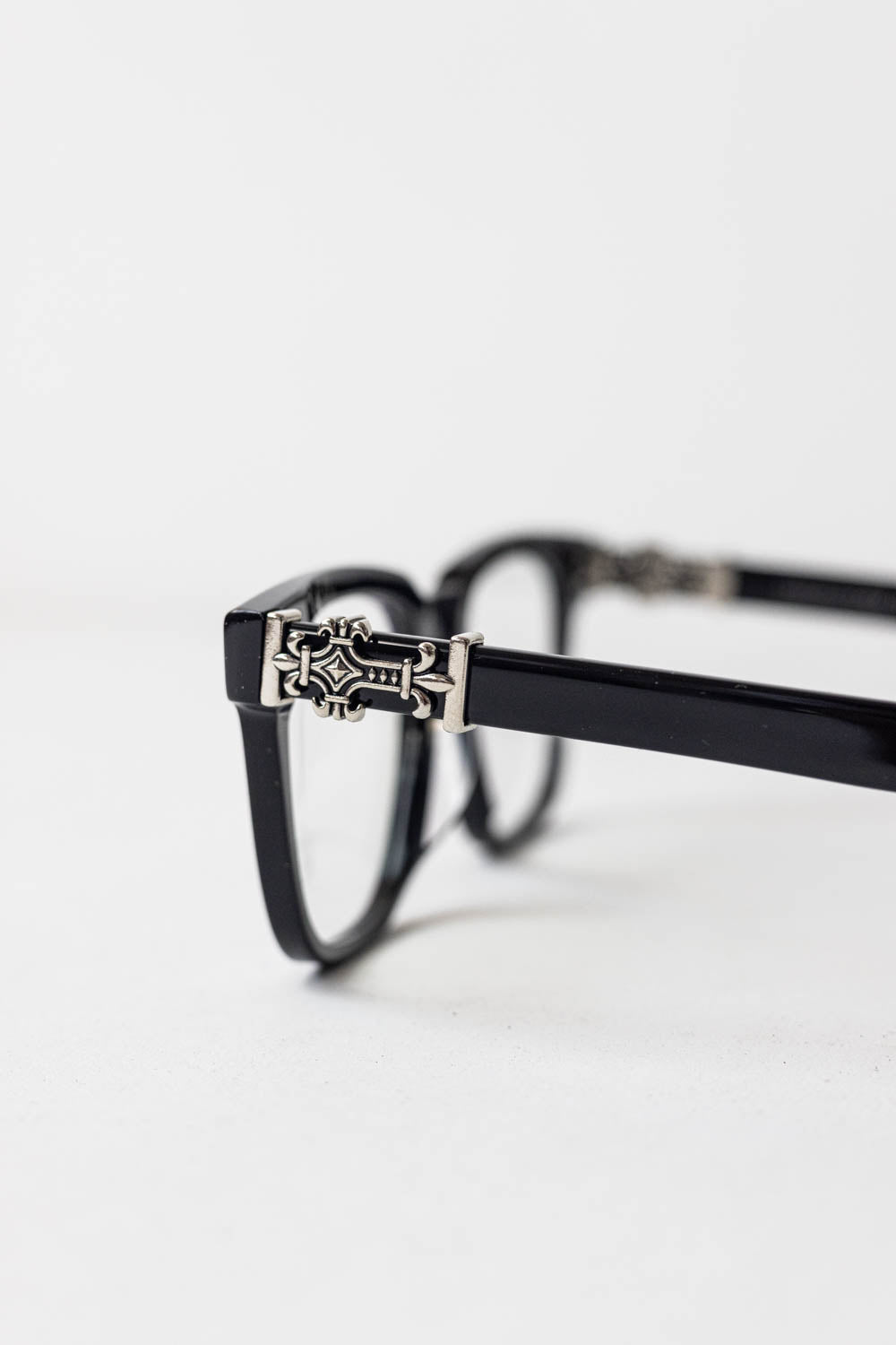 Chrome Hearts Cox Ucket Glasses Black
