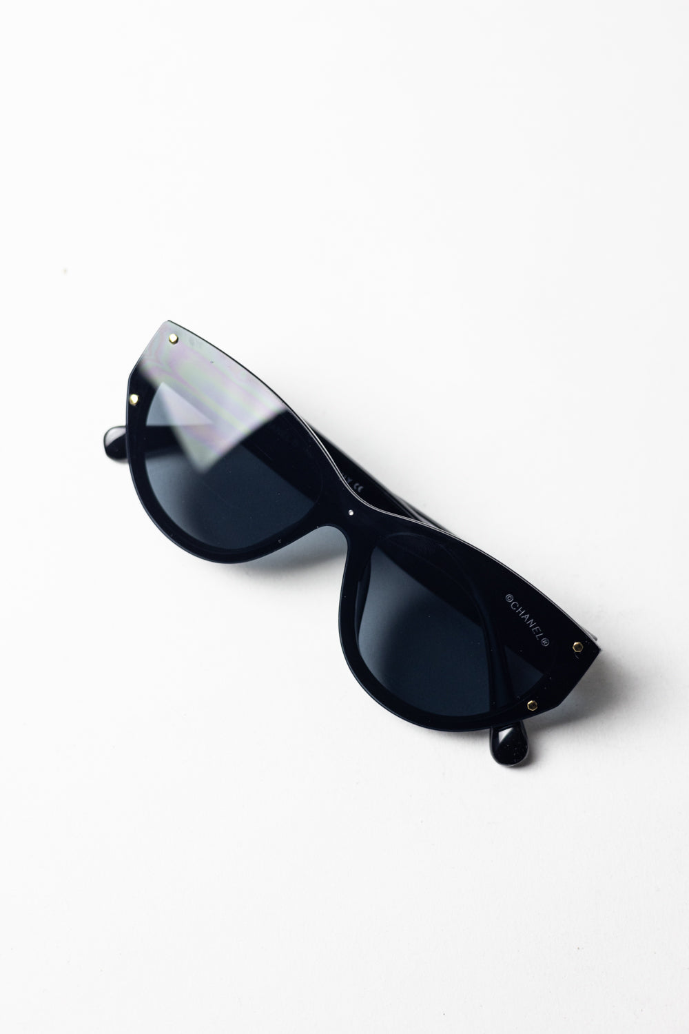 Chanel Retro Cat Eye Sunglasses Black