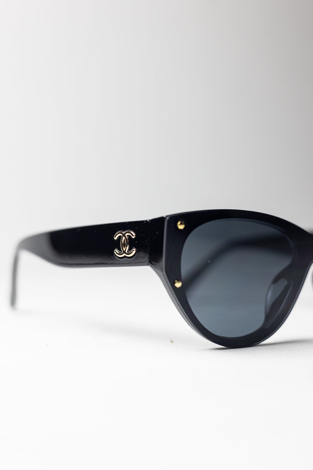 Chanel Retro Cat Eye Sunglasses Black