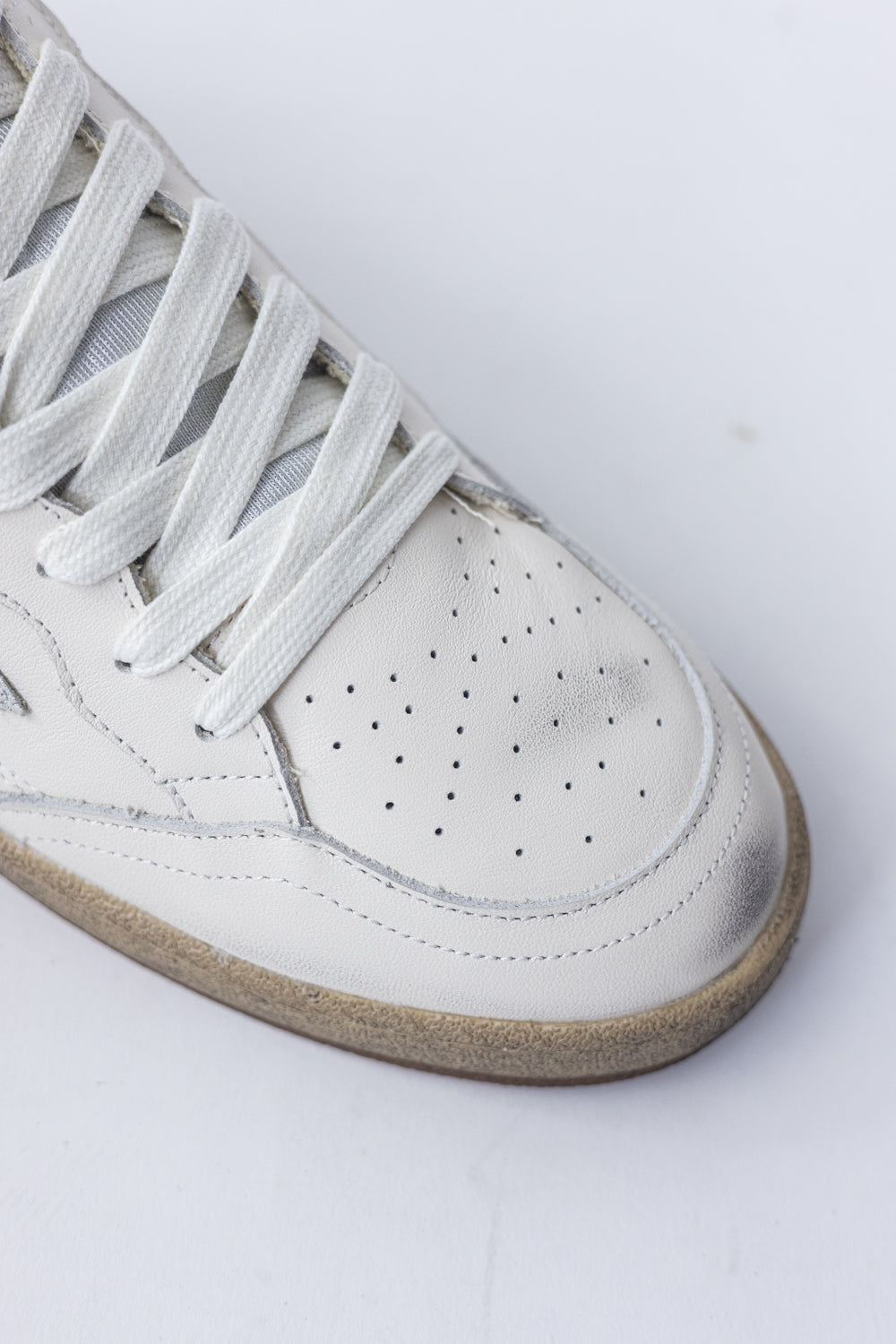 Golden Goose Ball Star in white silver star