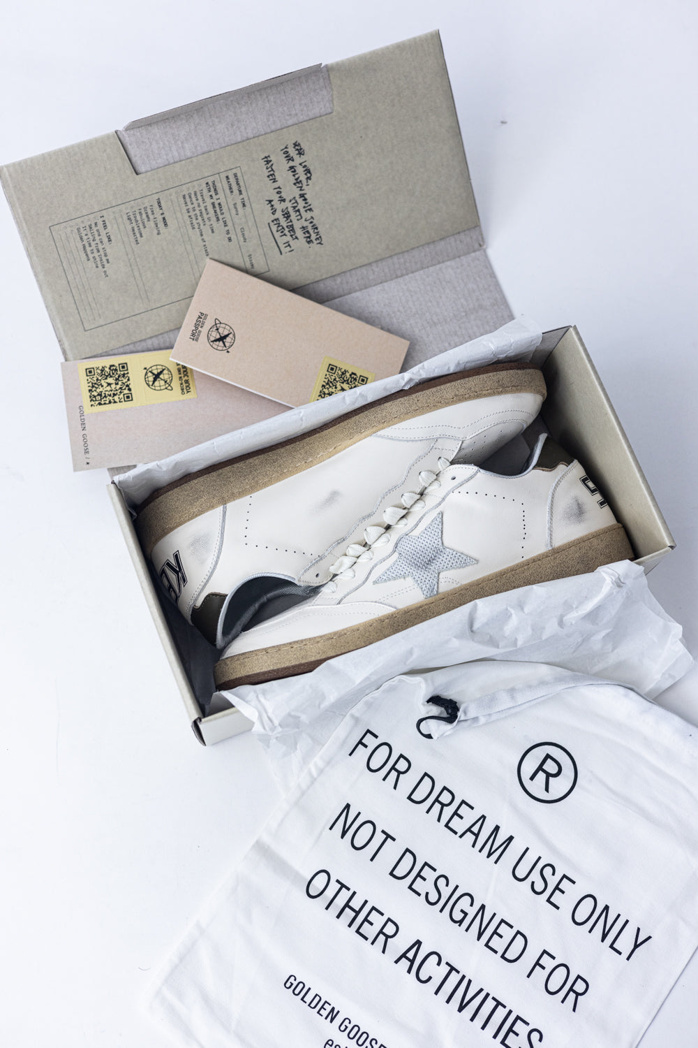 Golden Goose Ball Star in white silver star