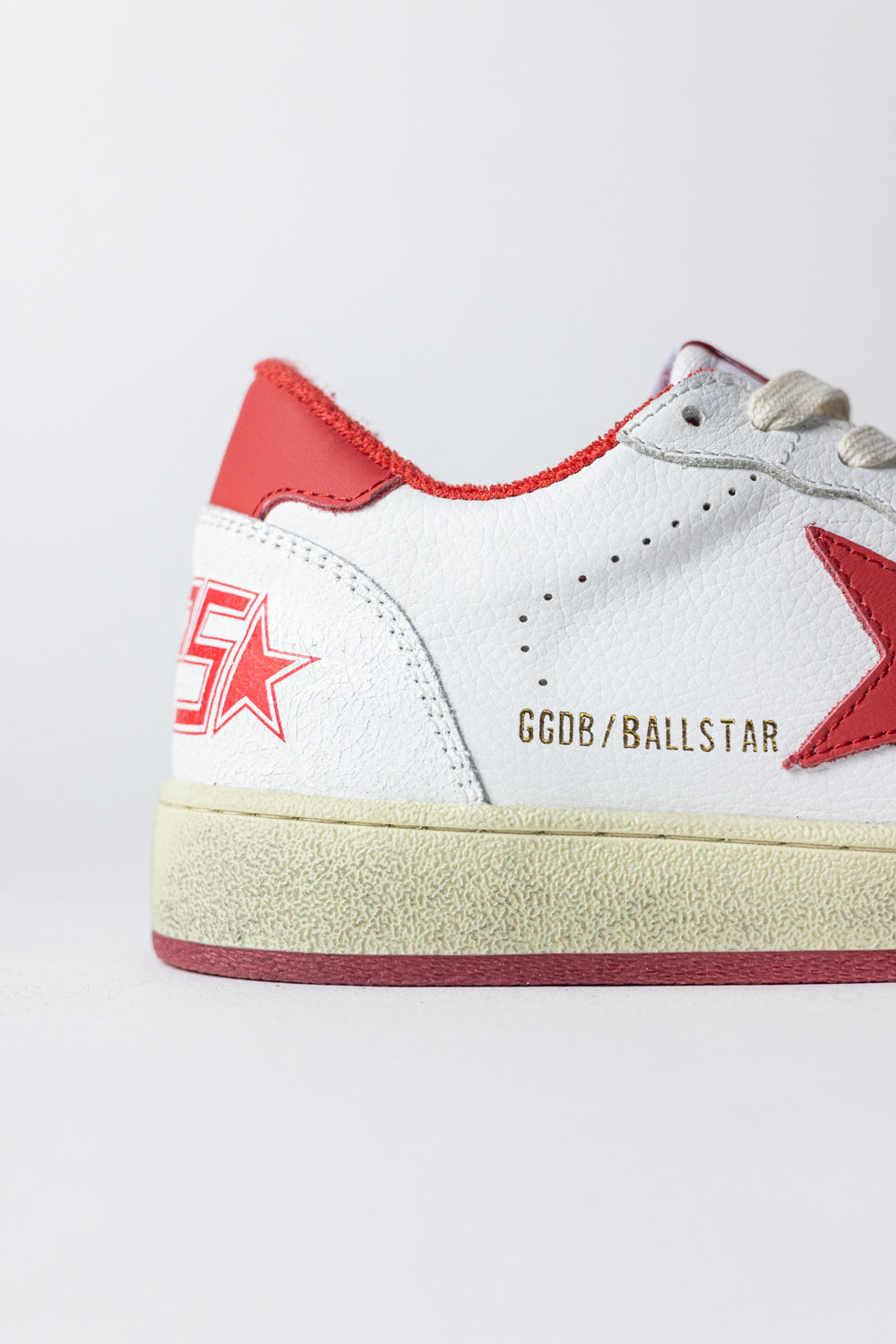 Golden Goose white leather Ball-Star shoe with star and red heel