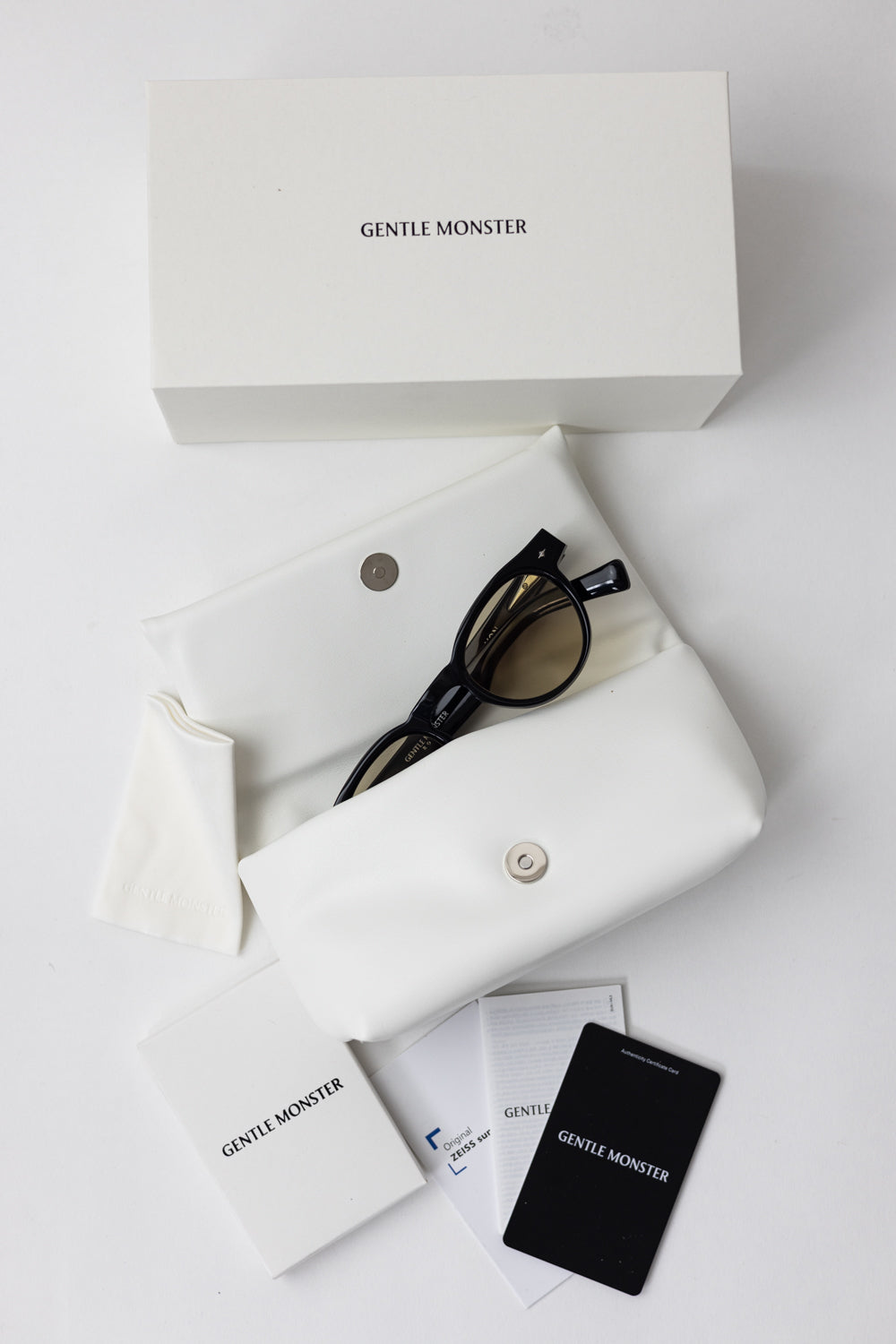 Gentle Monster Fata 01 Sunglasses Black