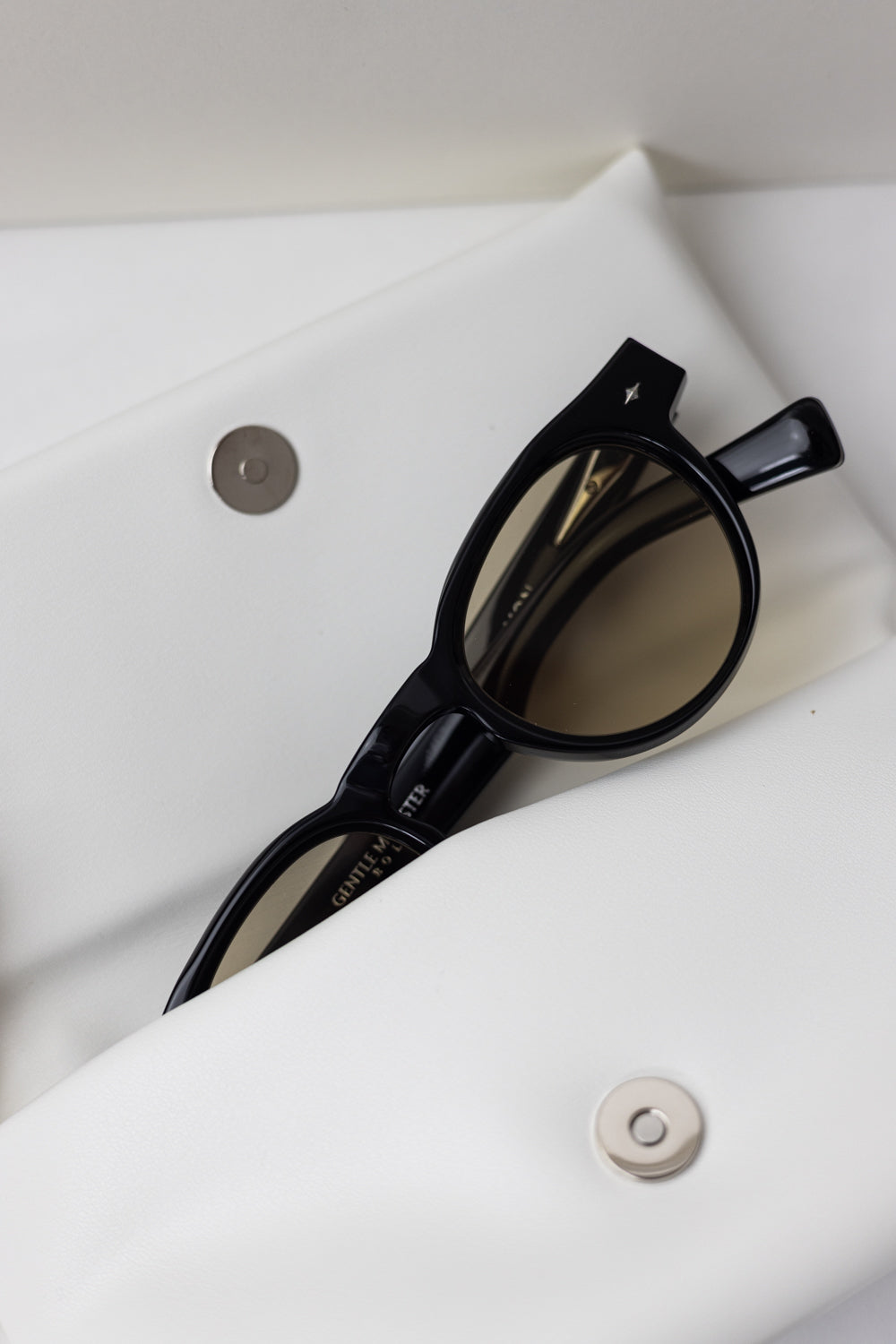 Gentle Monster Fata 01 Sunglasses Black