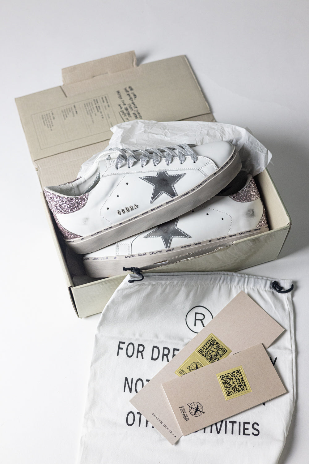GOLDEN GOOSE with Star and Pink Glitter Hell