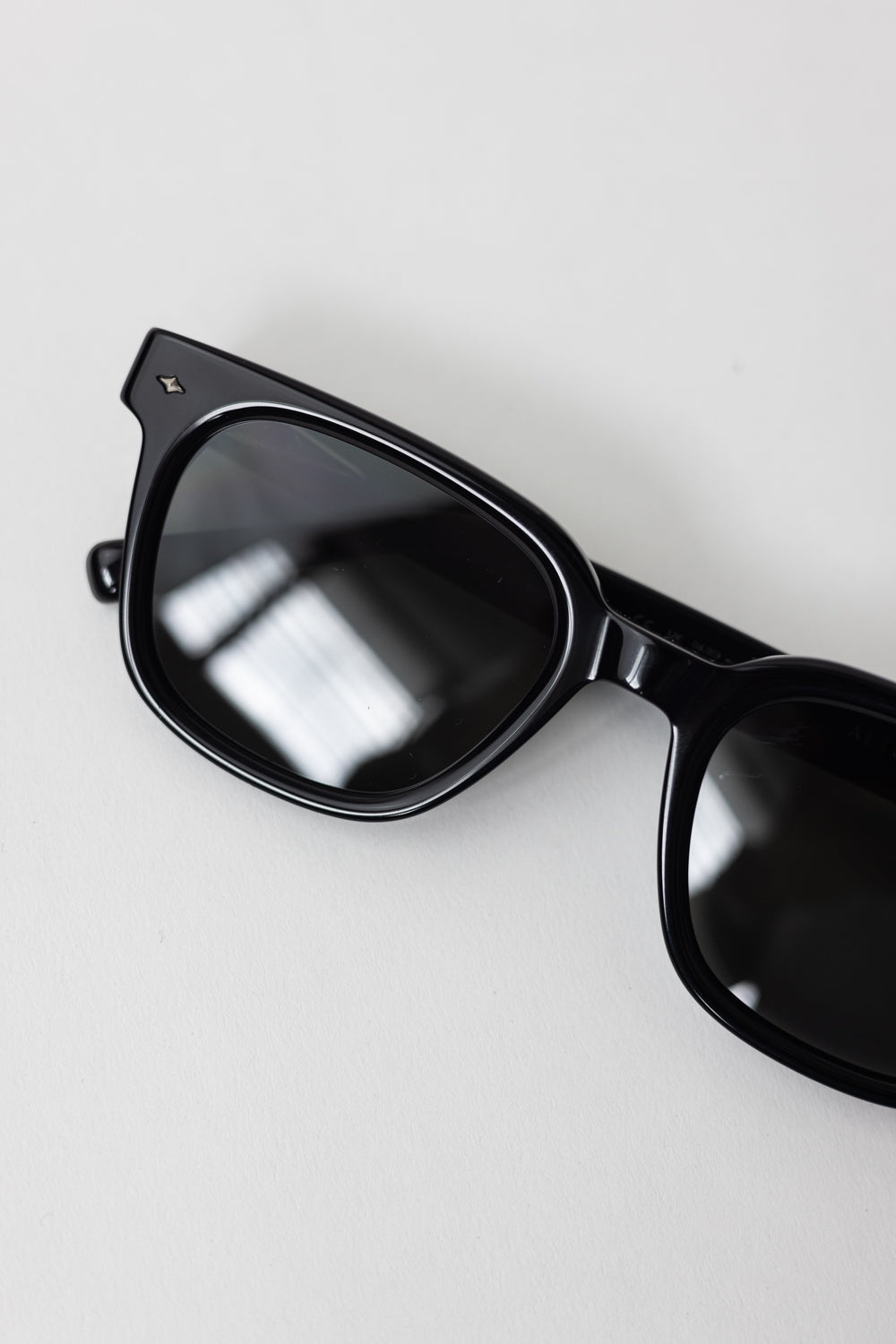 Gentle Monster Alto 01 Sunglasses Black