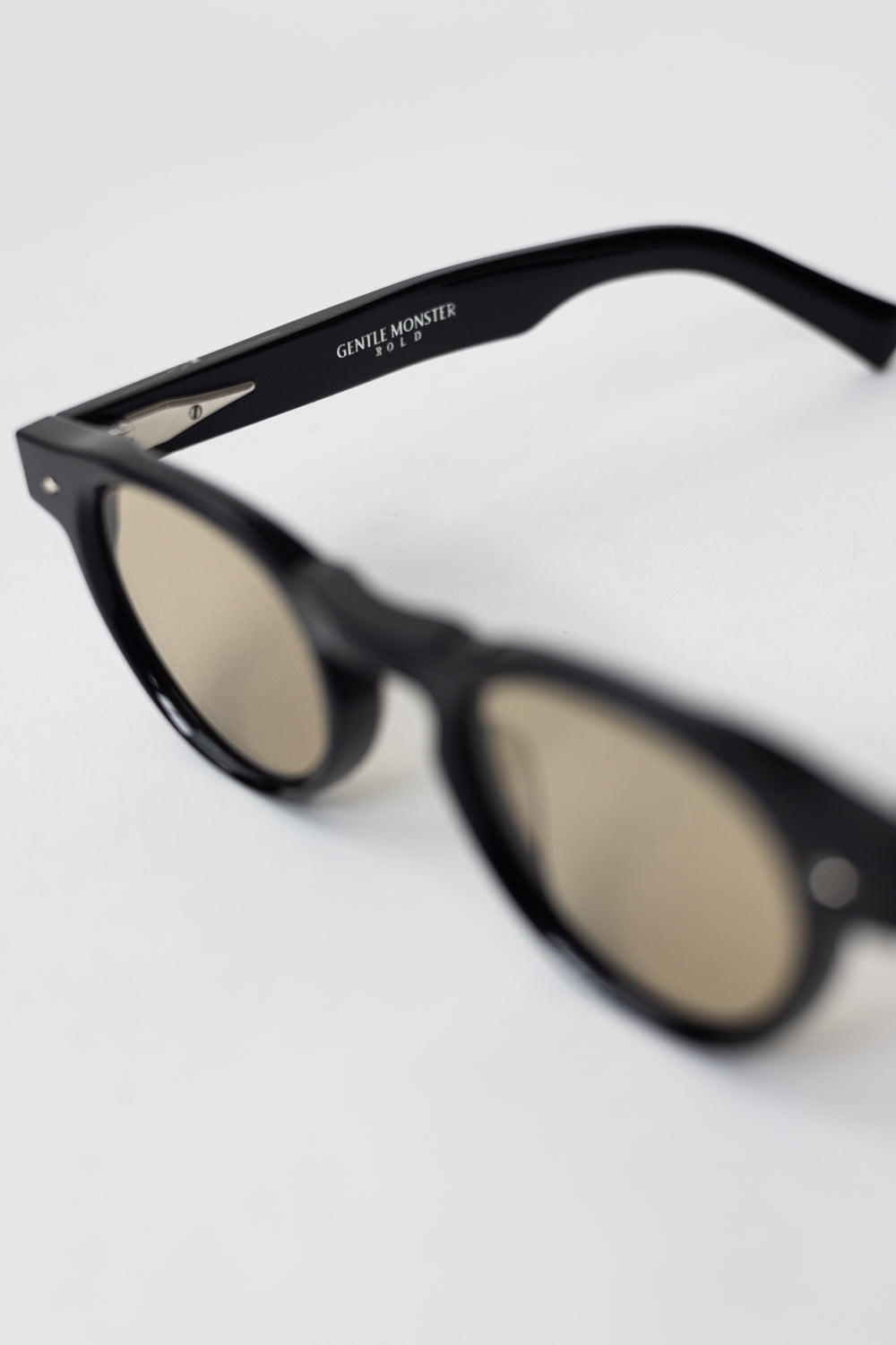 Gentle Monster Fata 01 Sunglasses Black