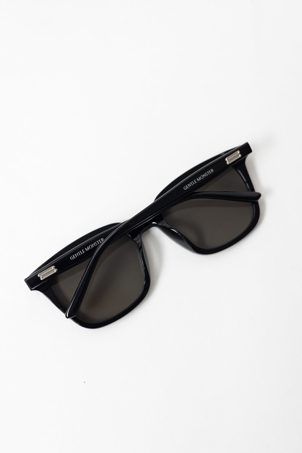 Gentle Monster Lo Lou 01 Sunglasses Black