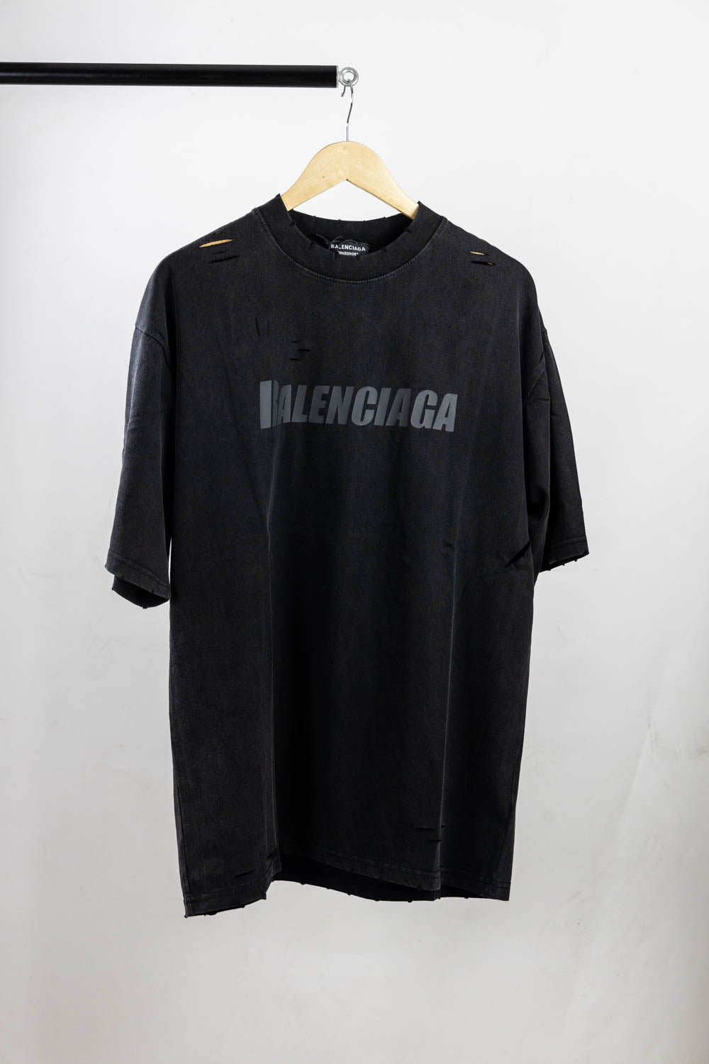 Balenciaga Caps Destroyed Flatground T-shirt Black