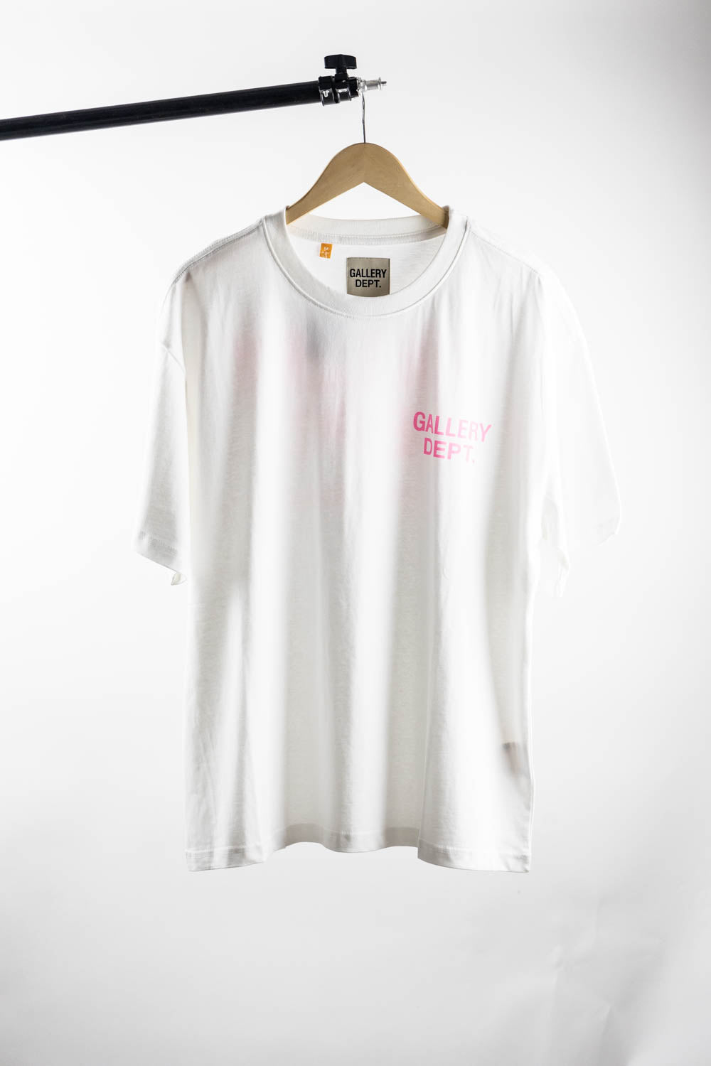 Gallery Dept. Logo Print T-Shirt White/Pink