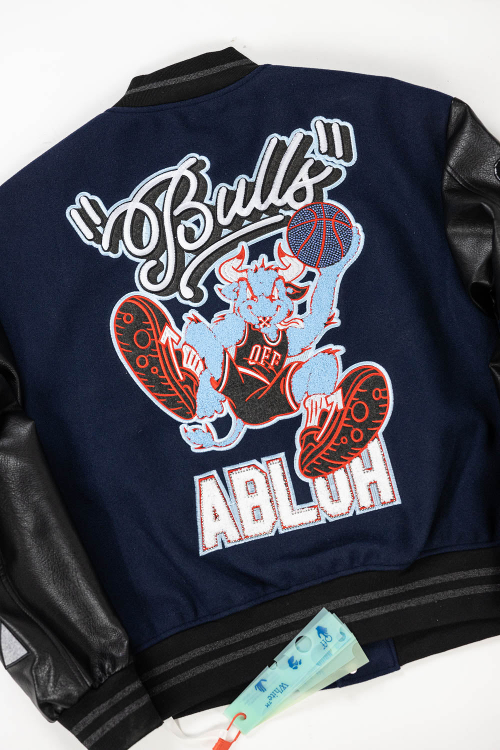 Off-White c/o Chicago Bulls Blue Varsity in black