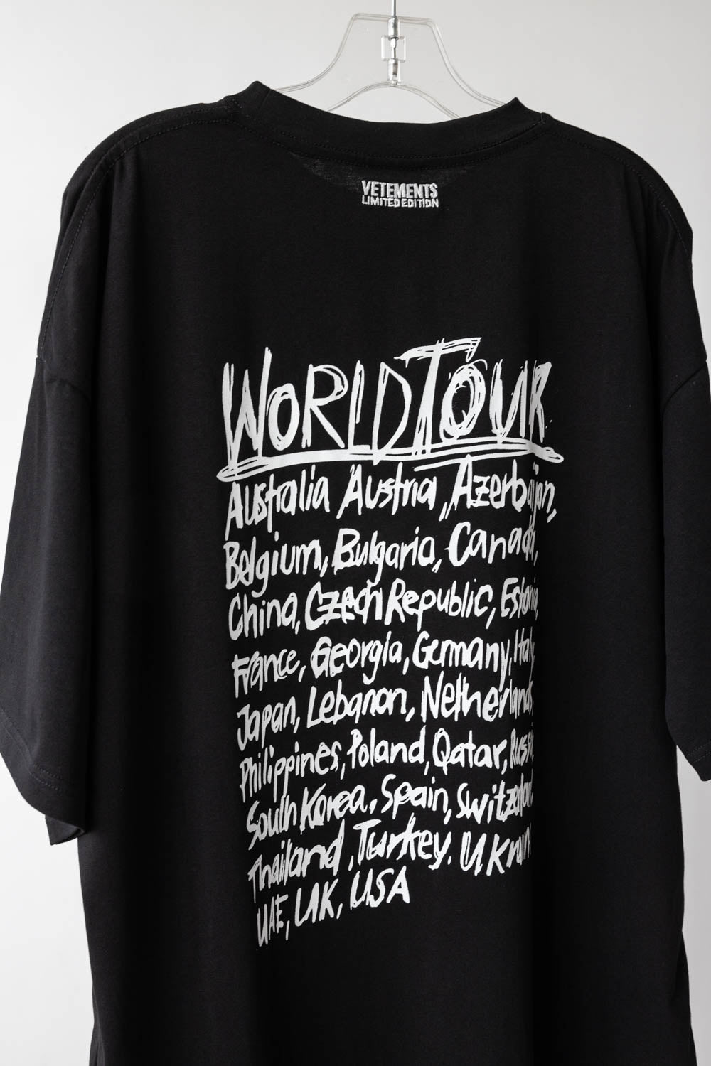 VETEMENTS World Tour cotton T-shirt