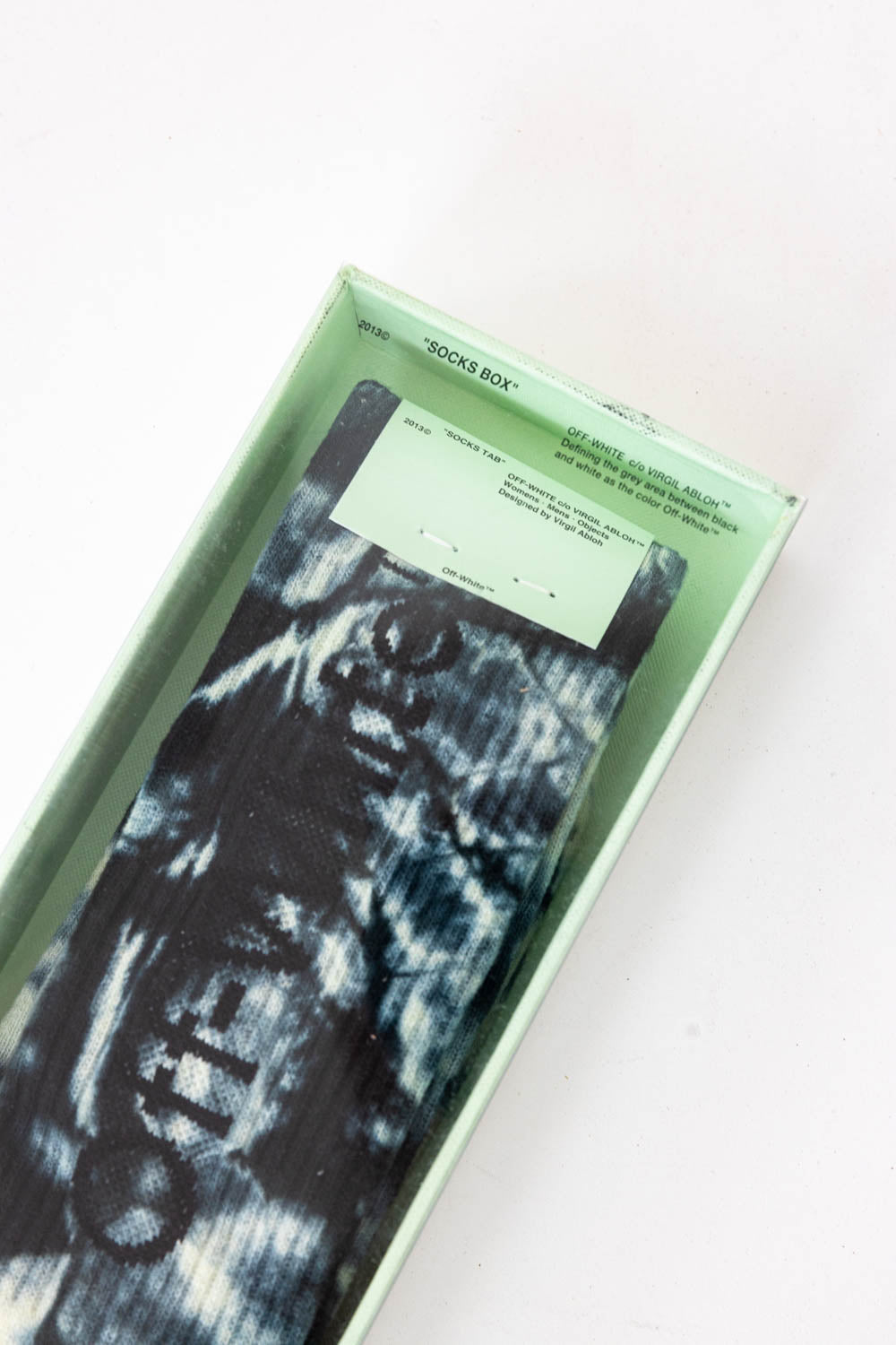 Off-White Bookish logo-intarsia tye dye socks Red