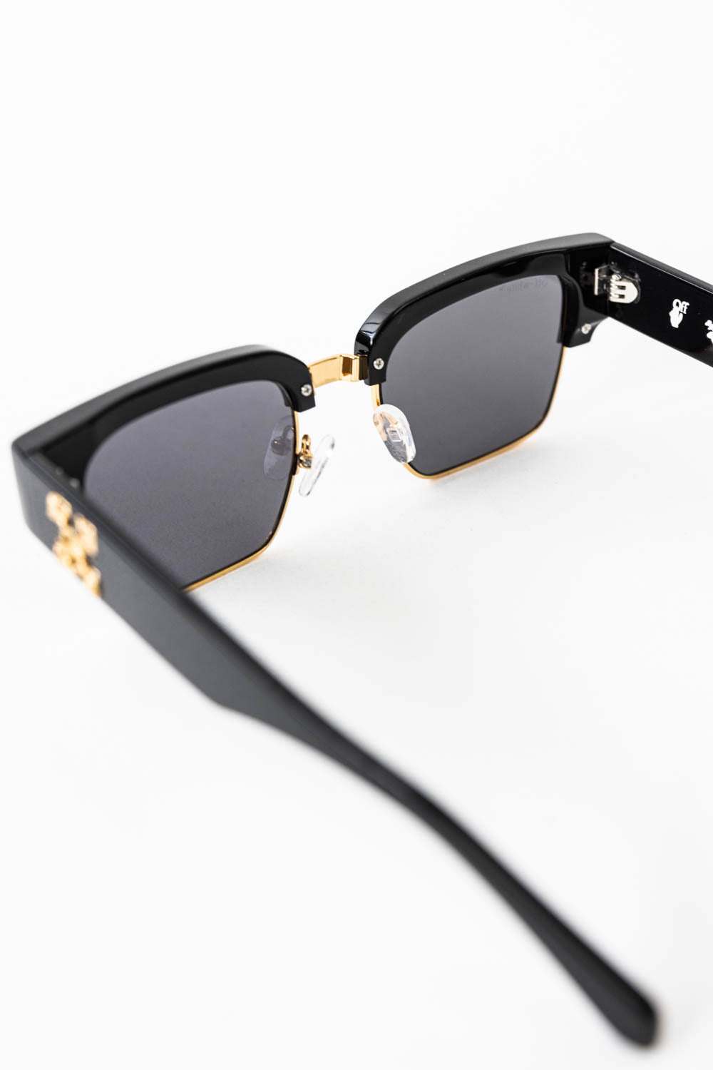 OFF-WHITE Washintong Sunglasses Black/Gold