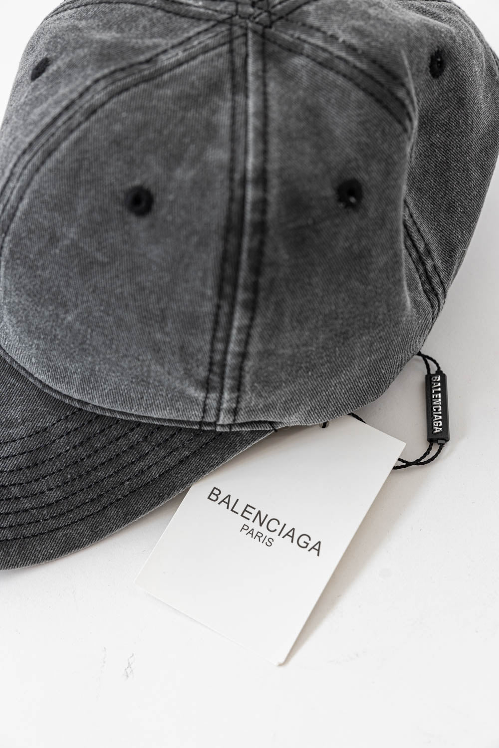 Balenciaga Hat Mezclilla Con Logo Bordado