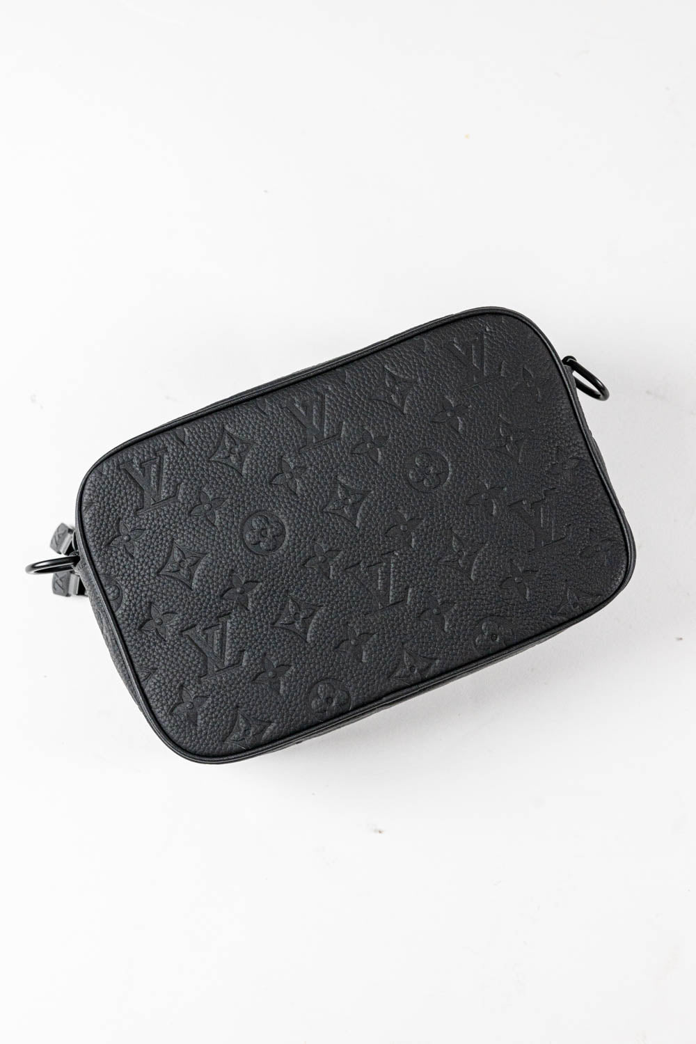 Louis Vuitton Alpha Wearable Wallet