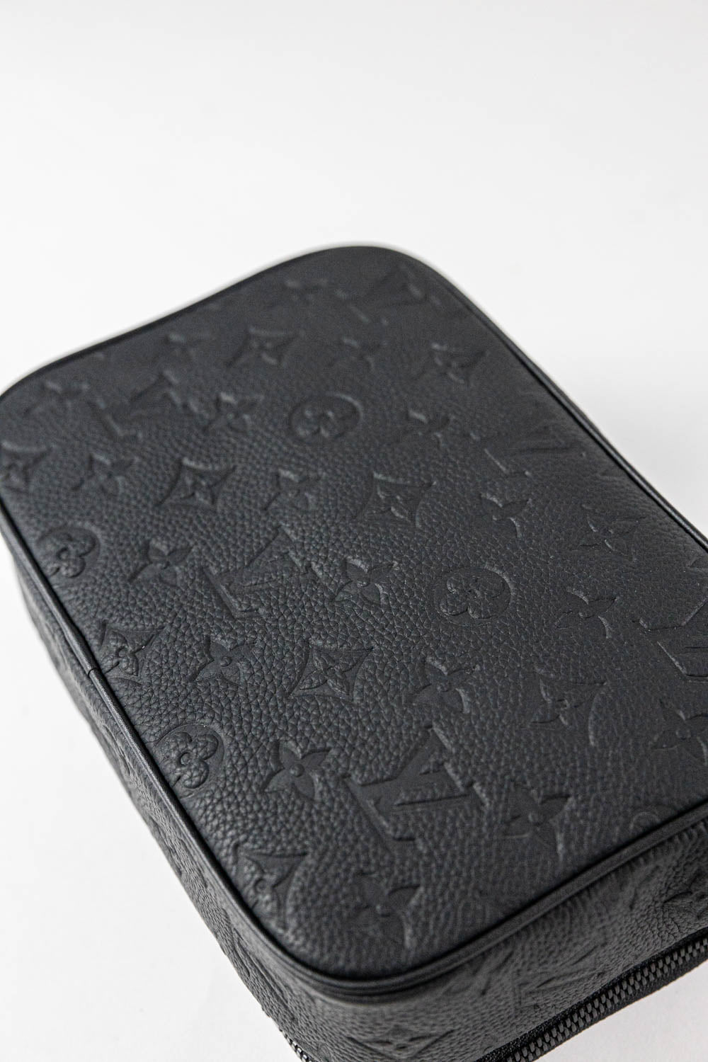 Louis Vuitton Alpha Wearable Wallet