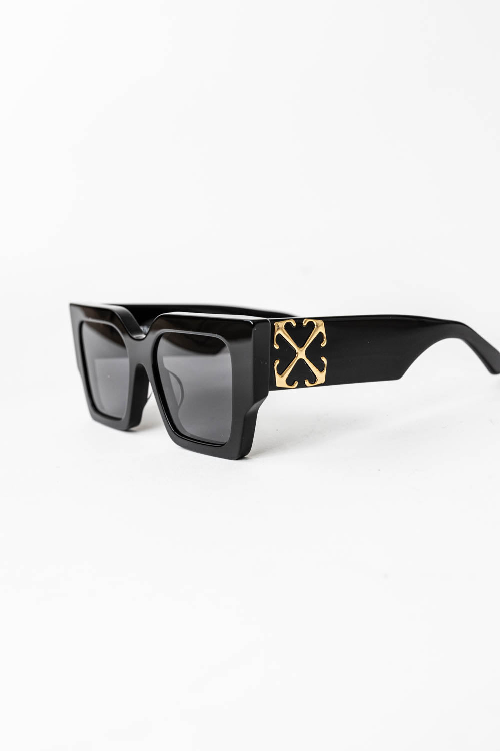 OFF-WHITE Catalina Sunglasses Black/Gold SS 2024