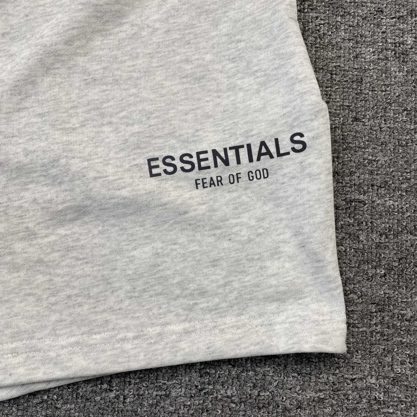 Fear of God Essentials Short 'White'