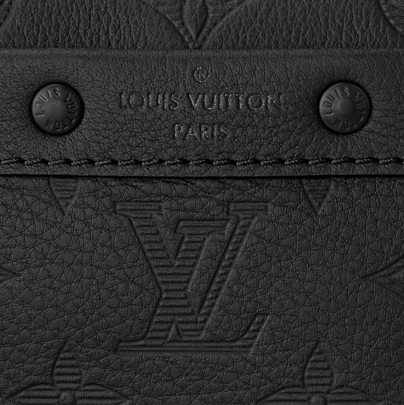 Louis Vuitton Alpha Wearable Nano Wallet