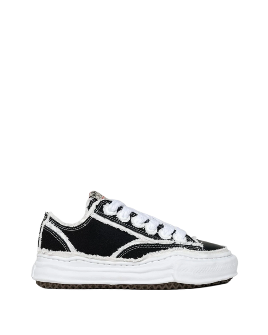 Maison Mihara Yasuhiro Peterson Overhanging Canvas Low Top in Black