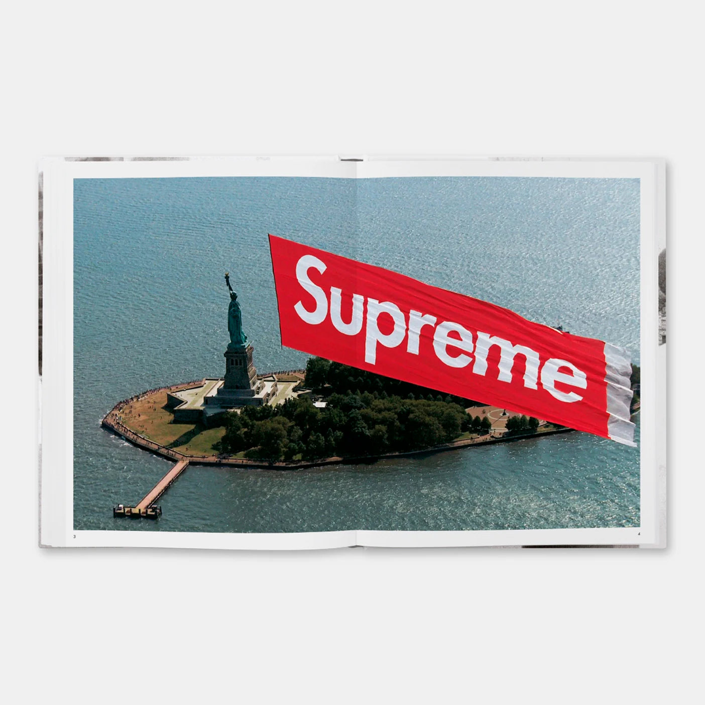 Supreme | Fashion and Pop Culture