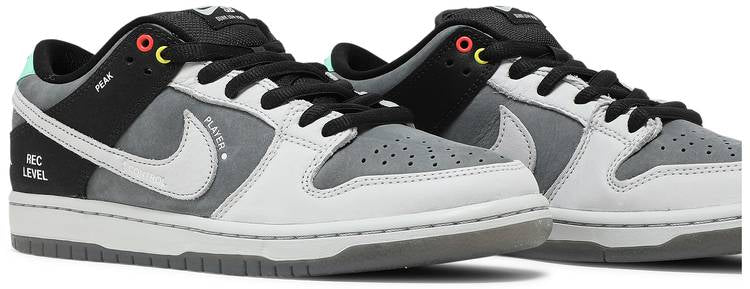 Nike SB Dunk Low VX1000