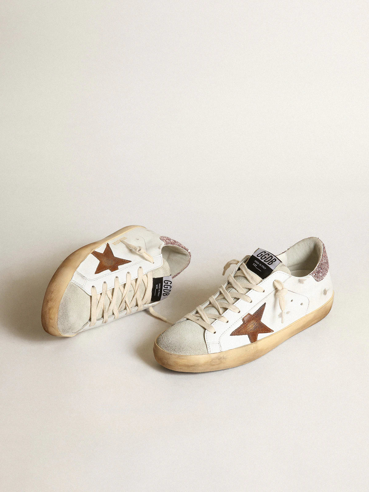 Golden Goose Super-Star star leather color, glitter heel reinforcement