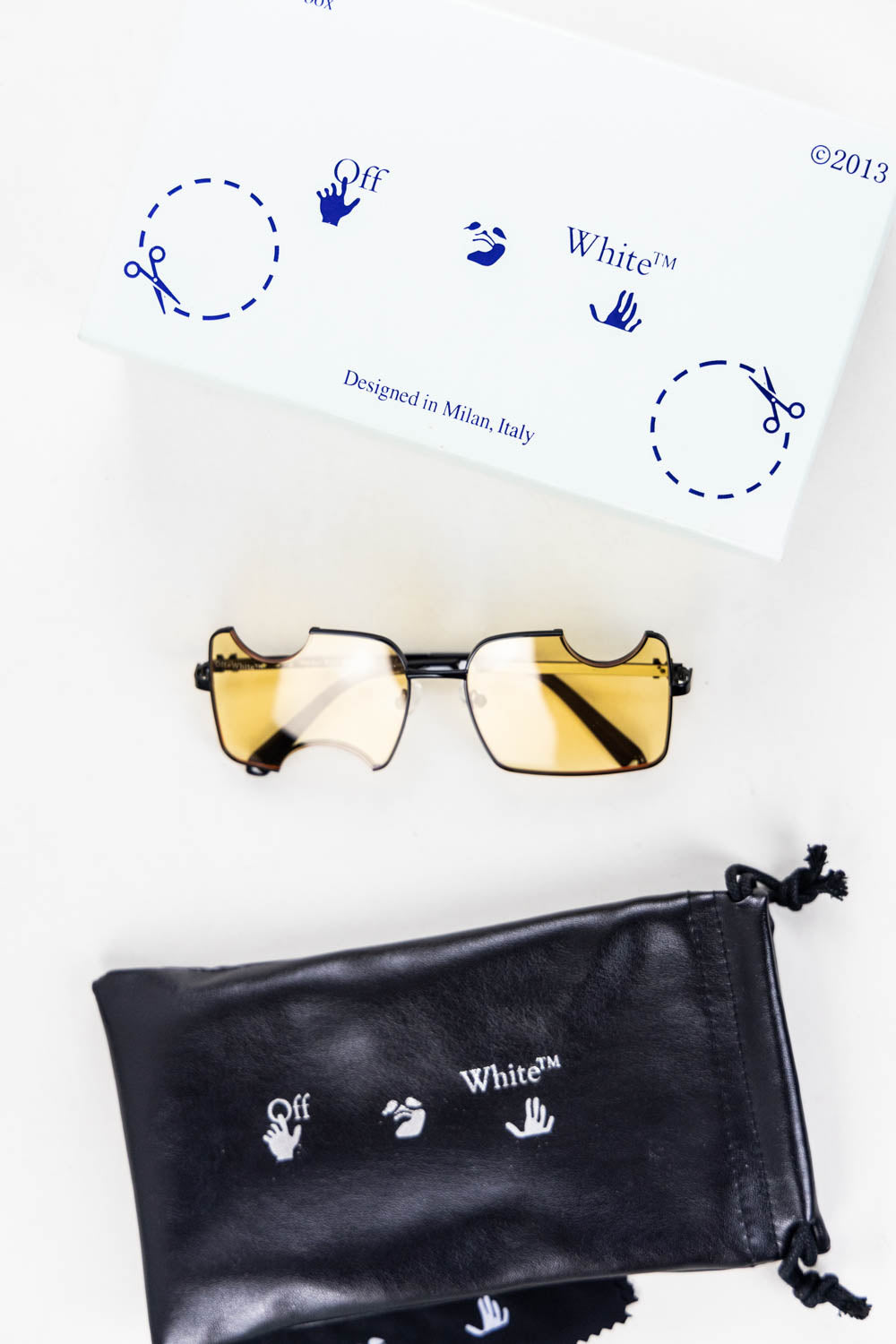 Off-White Cady cut-out rectangular-frame sunglasses Black / Yellow