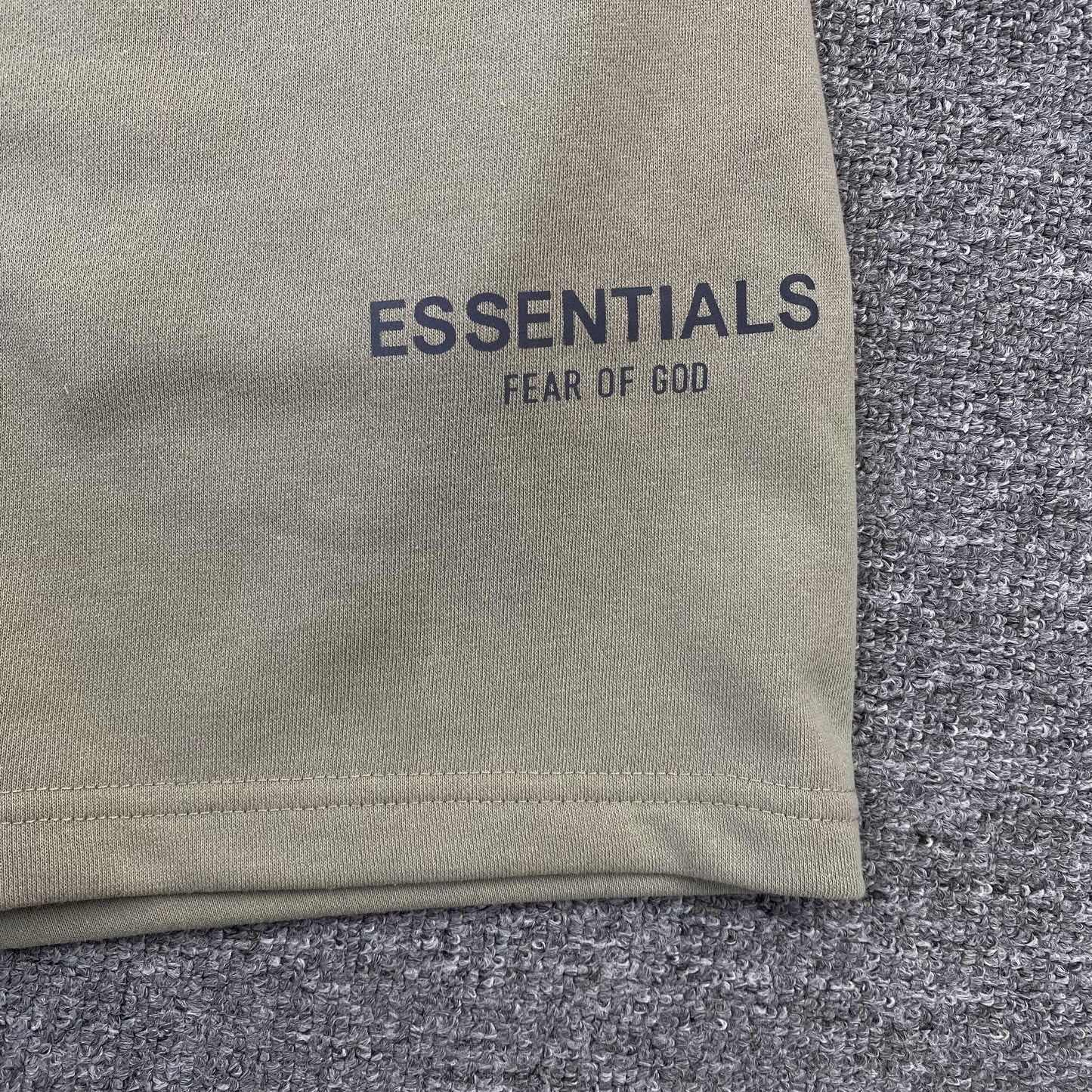 Fear of God Essentials Short 'White'
